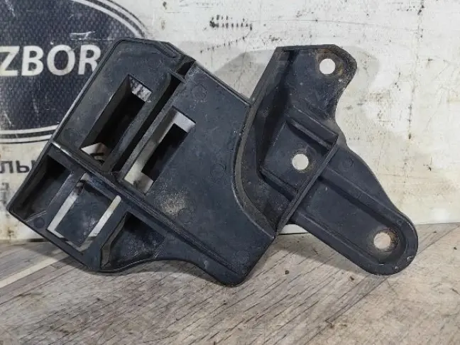 Кронштейн бампера левый Range Rover L322 05-09: фото #3