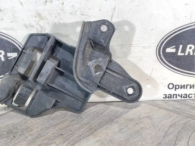 Кронштейн бампера правый Range Rover L322 05-09: фото #1