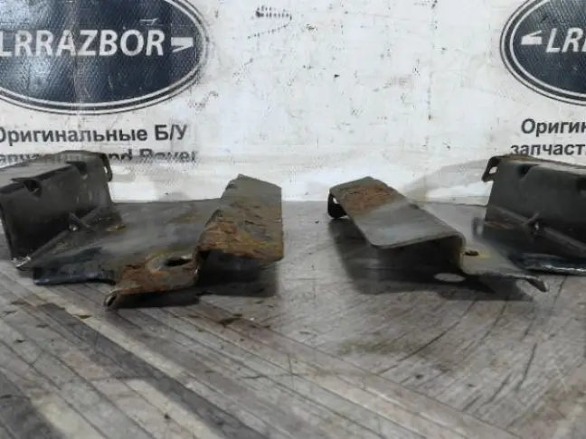Кронштейн брызговиков Range Rover 3 L322 05-12: фото #7