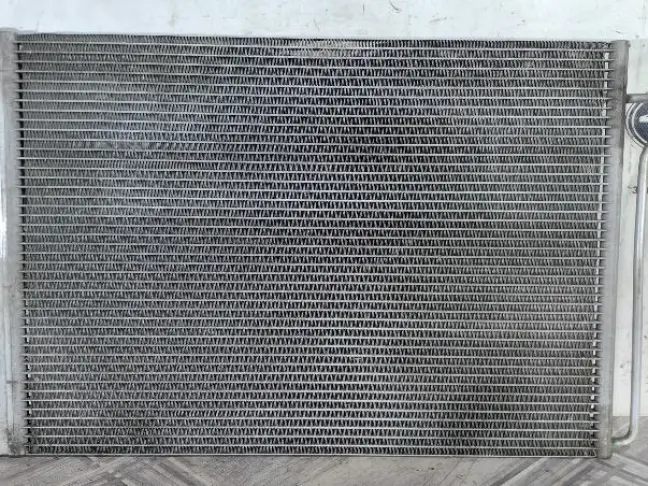 Радиатор кондиционера Range Rover 3 L322 M62 4.4: фото #1