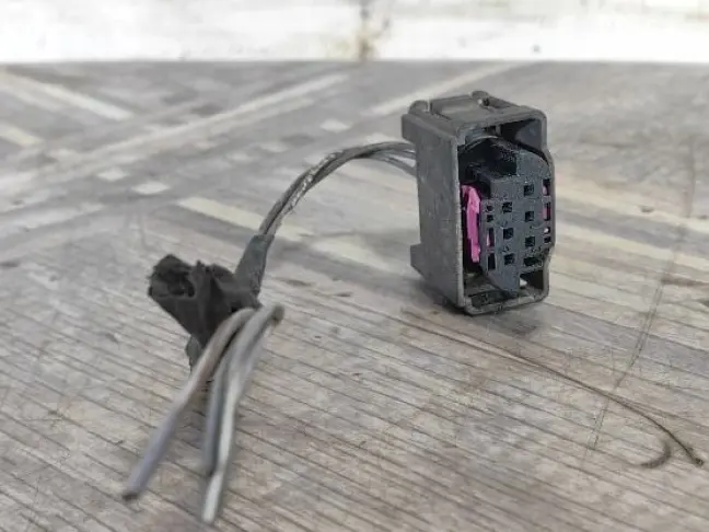 Фишка датчика уровня Range Rover 3 L322 02-12: фото #2