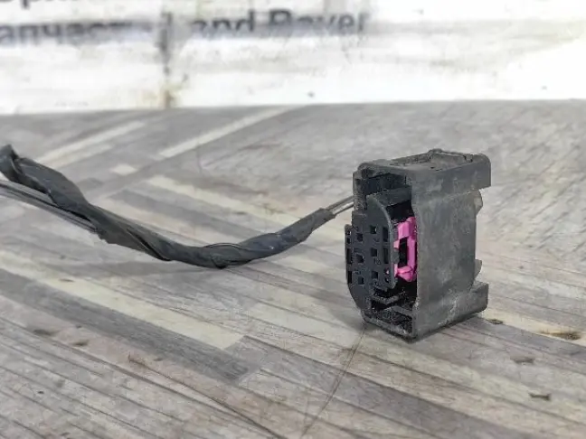 Фишка датчика уровня Range Rover 3 L322 02-12: фото #1