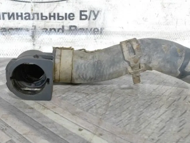 Патрубок системы охлаждения Range Rover L322 02-06: фото #2