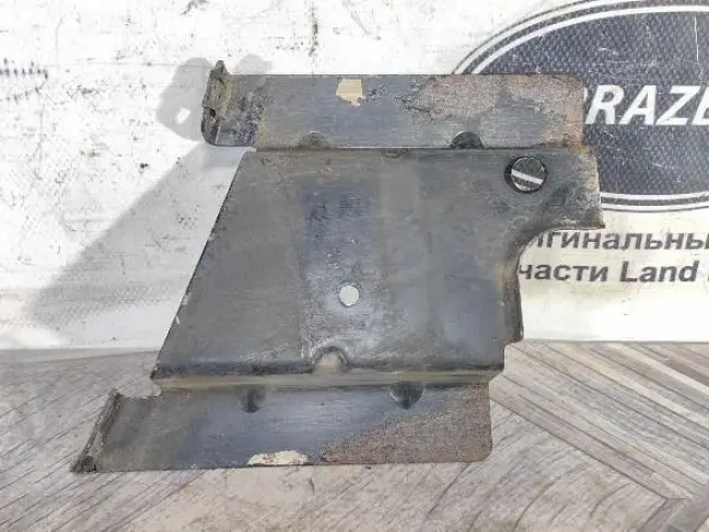 Кронштейн брызговиков L Range Rover 3 L322 05-12: фото #2