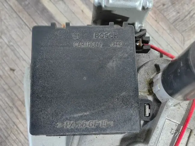 Моторчик заднего дворника Range Rover L322 02-09: фото #2