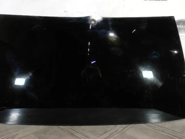 Стекло крышки багажника Range Rover L322 02-07: фото #1