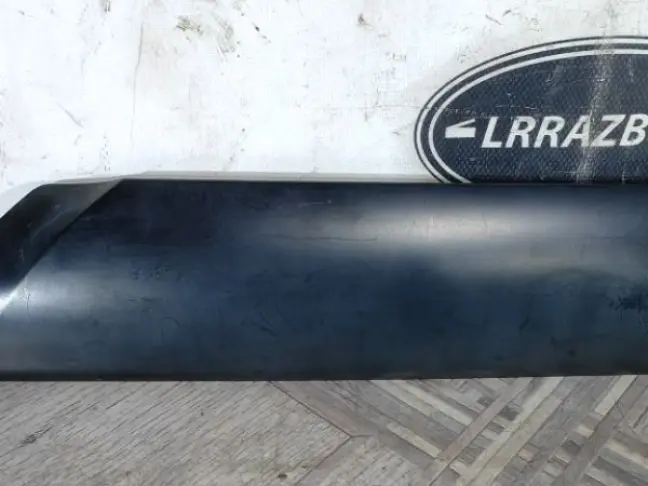 Молдинг стойки стекла правый Range Rover 3 L322: фото #2