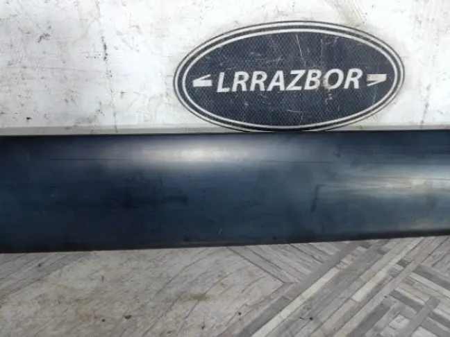 Молдинг стойки стекла правый Range Rover 3 L322: фото #3