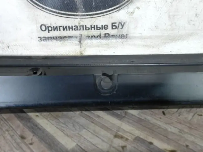 Молдинг стойки стекла правый Range Rover 3 L322: фото #6