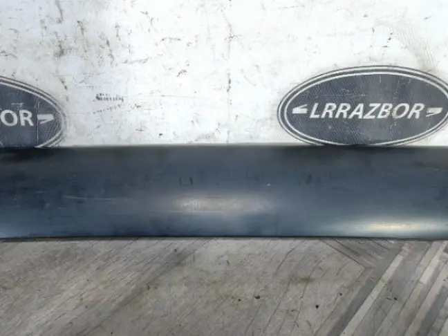 Молдинг стойки стекла правый Range Rover 3 L322: фото #3