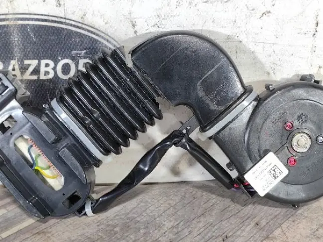 Моторчик вентиляции сидения Range Rover 3 L322: фото #4