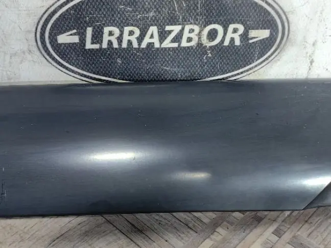 Молдинг стойки стекла правый Range Rover 3 L322: фото #3