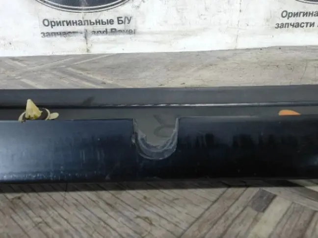 Молдинг стойки стекла правый Range Rover 3 L322: фото #8