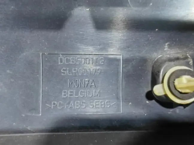 Молдинг стойки стекла правый Range Rover 3 L322: фото #6