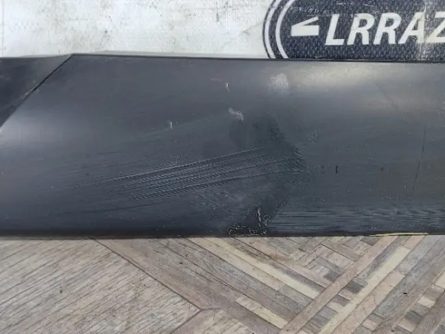 Молдинг стойки стекла правый Range Rover 3 L322: фото #2