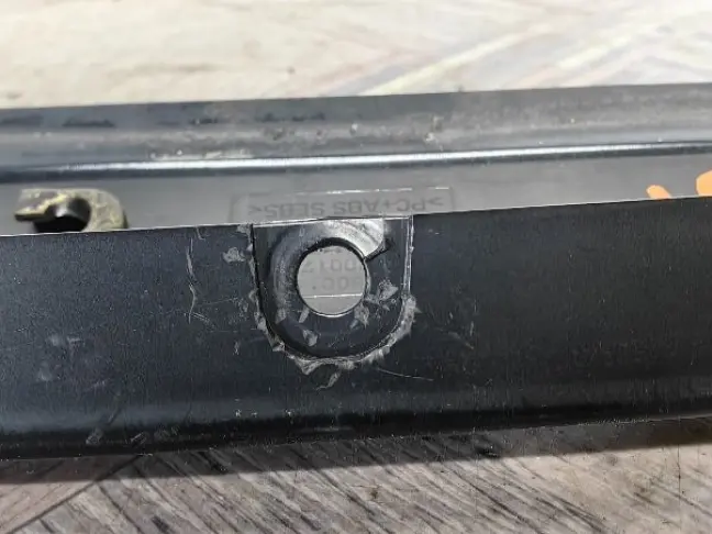 Молдинг стойки стекла правый Range Rover 3 L322: фото #8