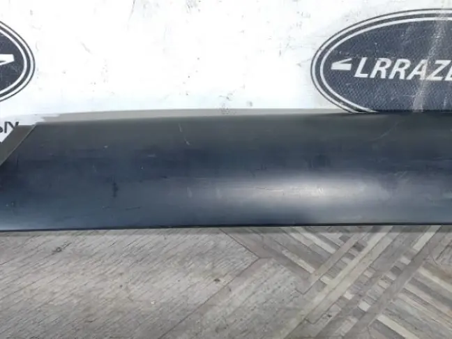 Молдинг стойки стекла правый Range Rover L322: фото #2