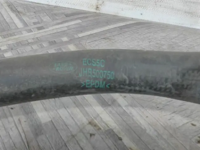 Патрубок системы охлаждения Range Rover L322 02-06: фото #4