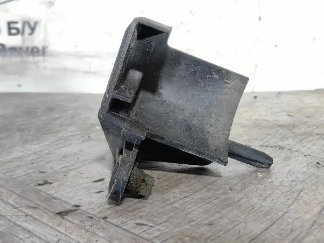 Кронштейн радиатора правый Range Rover 3 L322: фото #4