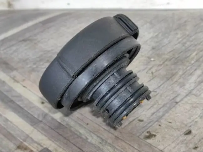 Крышка бачка Range Rover 3 4.4 L322 M62: фото #1