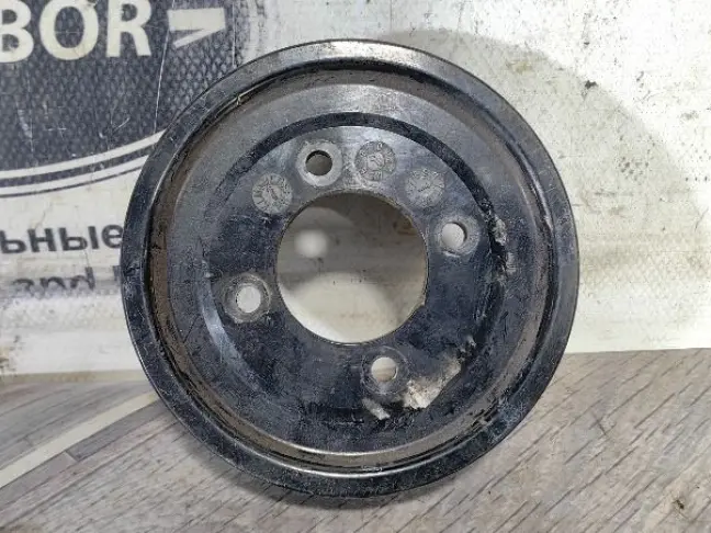 Шкив помпы Range Rover 3 4.4 L322 M62: фото #1