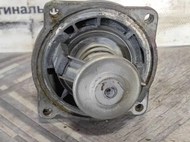 Термостат основной Range Rover 3 4.4 L322 M62: фото #2