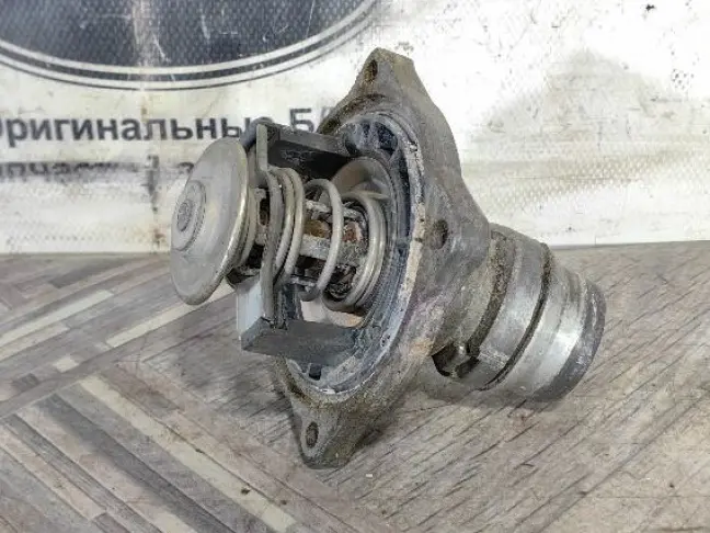 Термостат основной Range Rover 3 4.4 L322 M62: фото #1