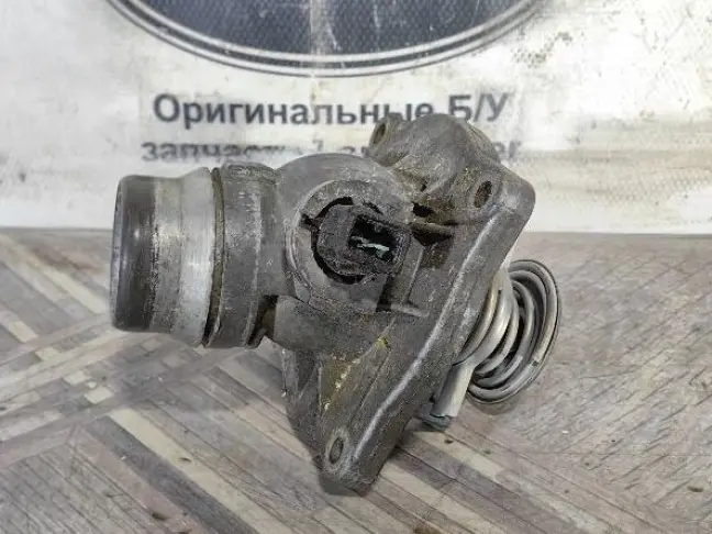 Термостат основной Range Rover 3 4.4 L322 M62: фото #4