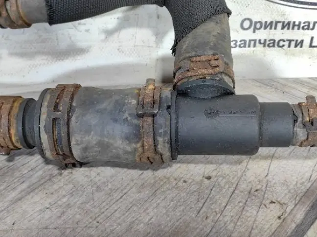 Патрубок охлаждения  Range Rover Sport L320 3.6: фото #4