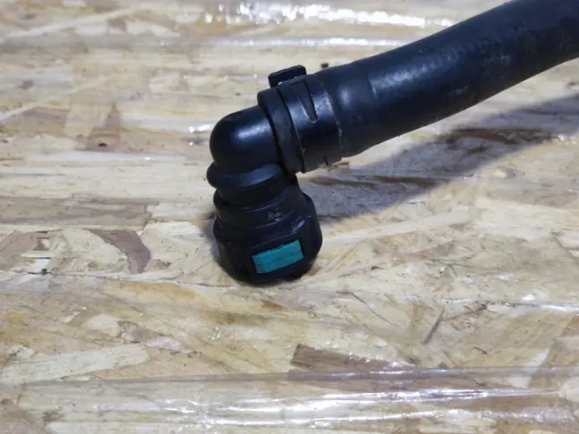 Патрубок охлаждения Range Rover 3 L322 3.6: фото #3