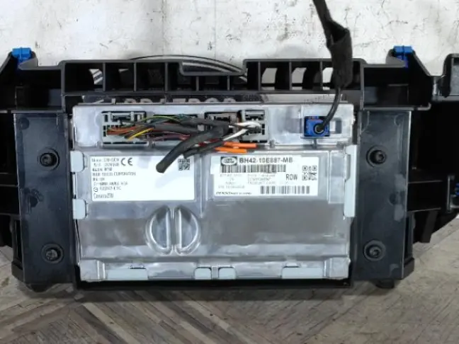 Монитор Range Rover 3 L322 2009-2012: фото #6