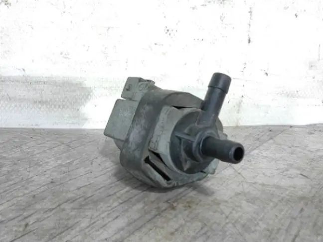 Клапан вакуумный Range Rover 3 L322 448DT: фото #4