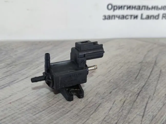 Клапан вакуумный Range Rover 3 L322 448DT: фото #1